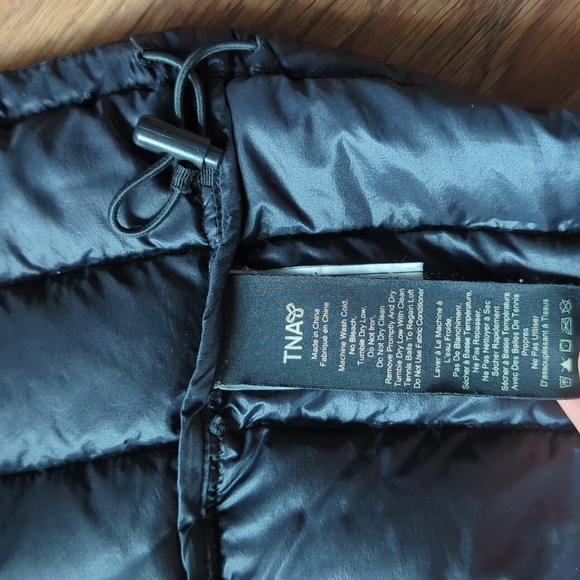 Artizia - TNA Botanie Puffer - Picture 4 of 4